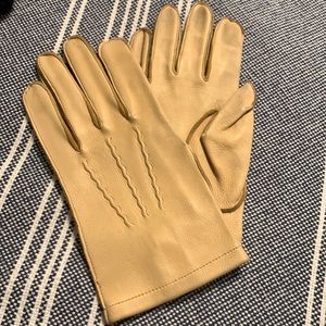 Vintage gloves